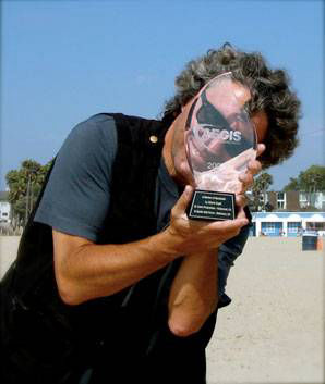 Photo Alberto with AEGIS Award